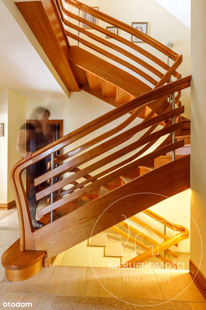 Stylowy dom z malowniczym ogrodem-9