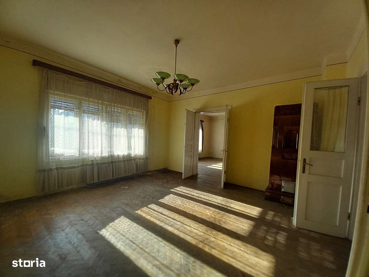 REDUCERE DE PRET!!  Casa cu 620 mp teren, intr-o zonă exclusivistă !-6