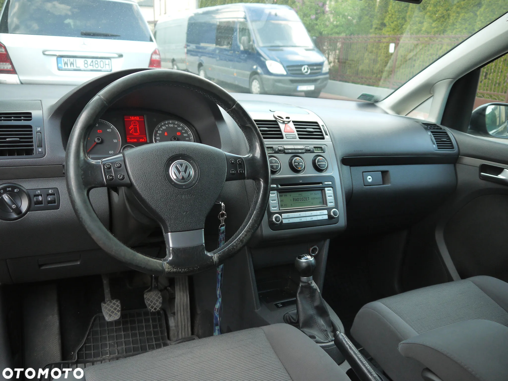 Volkswagen Touran 1.9 TDI DPF Trendline - 10