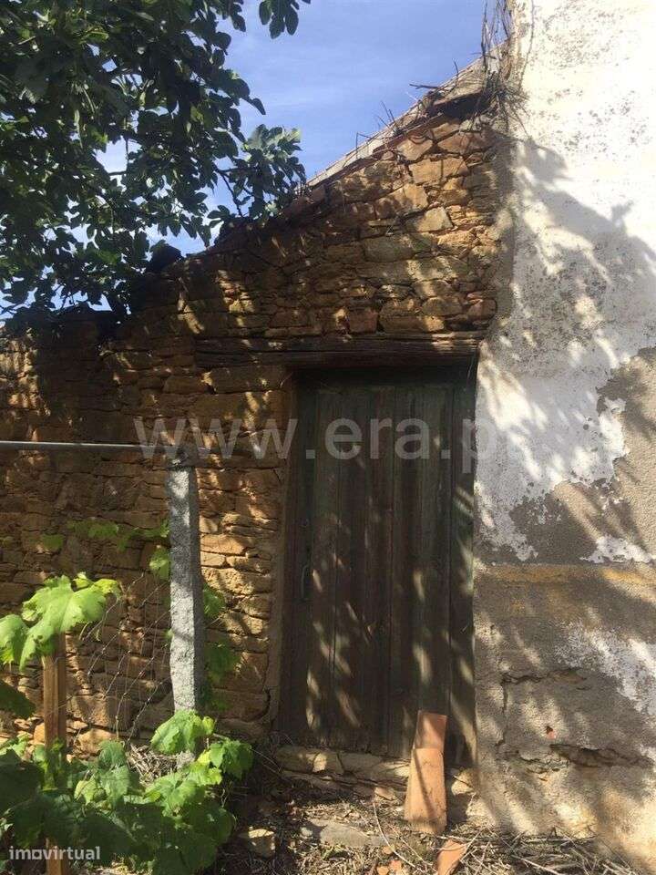 Terreno com ruina / Fundão, Souto da Casa - Grande imagem: 2/3