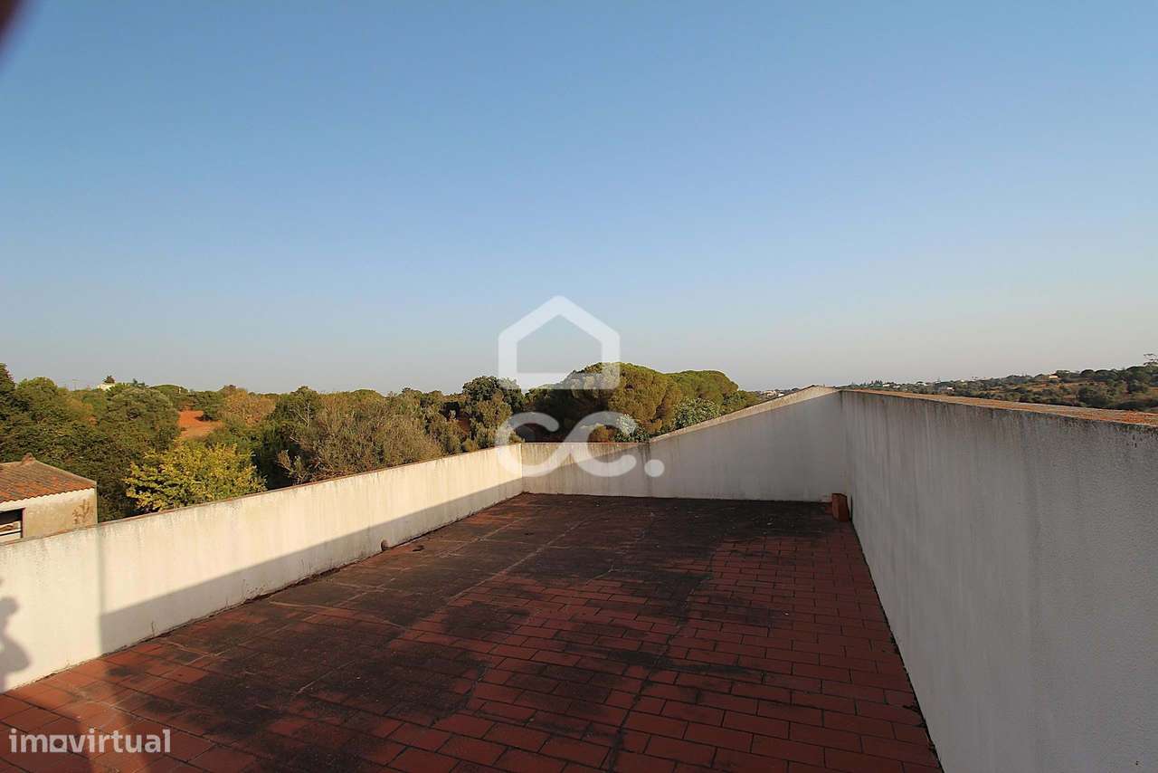 Viva o encanto do Algarve na sua própria quintinha a 8 min. das praias-28