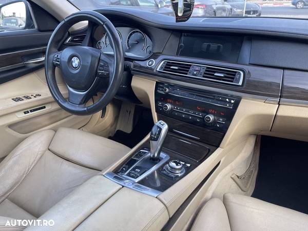 BMW Seria 7 730d - 9