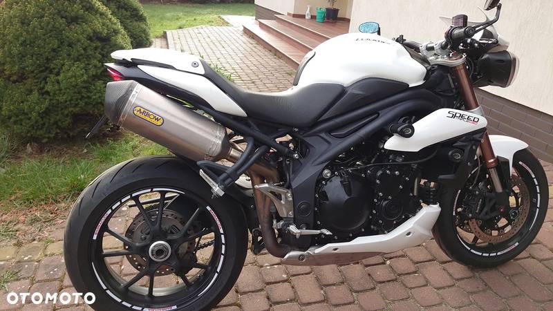 Triumph Speed Triple - 2