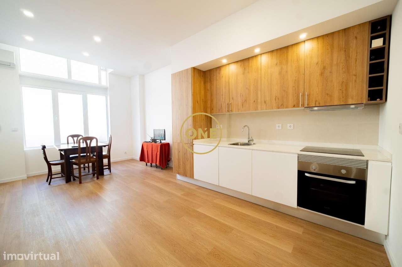 Apartamento T3 C Remodelacao A Estrear Bairro Da Codivel Odivelas