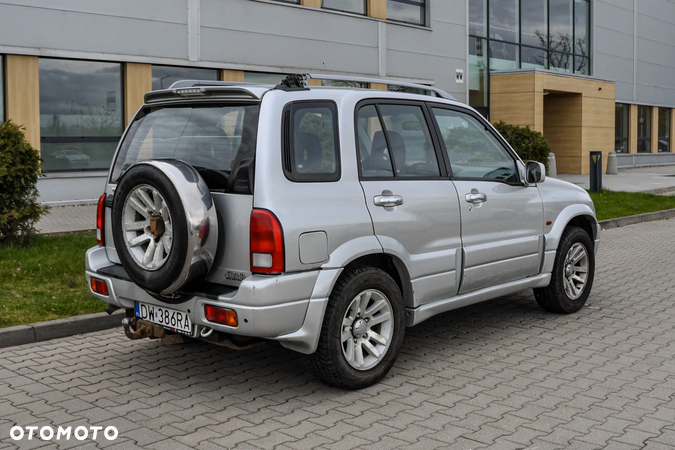 Suzuki Grand Vitara 2.0 Special Edition - 4