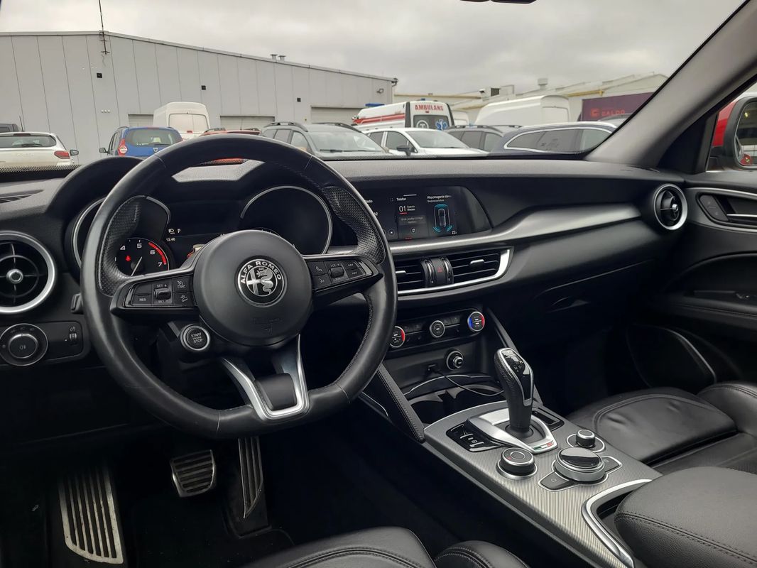 alfa-romeo stelvio