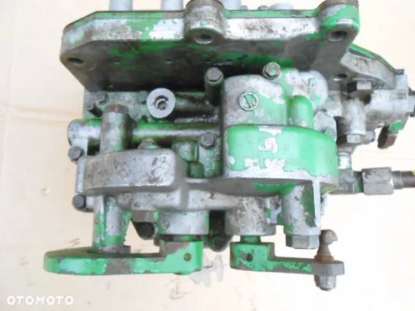 Zawór sterujący PowerShift John Deere 4755 - 4