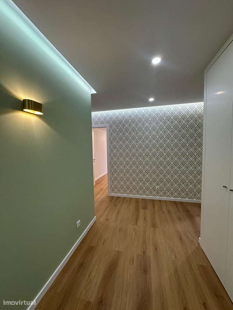 Apartamento T2 totalmente renovado, vista mar-37