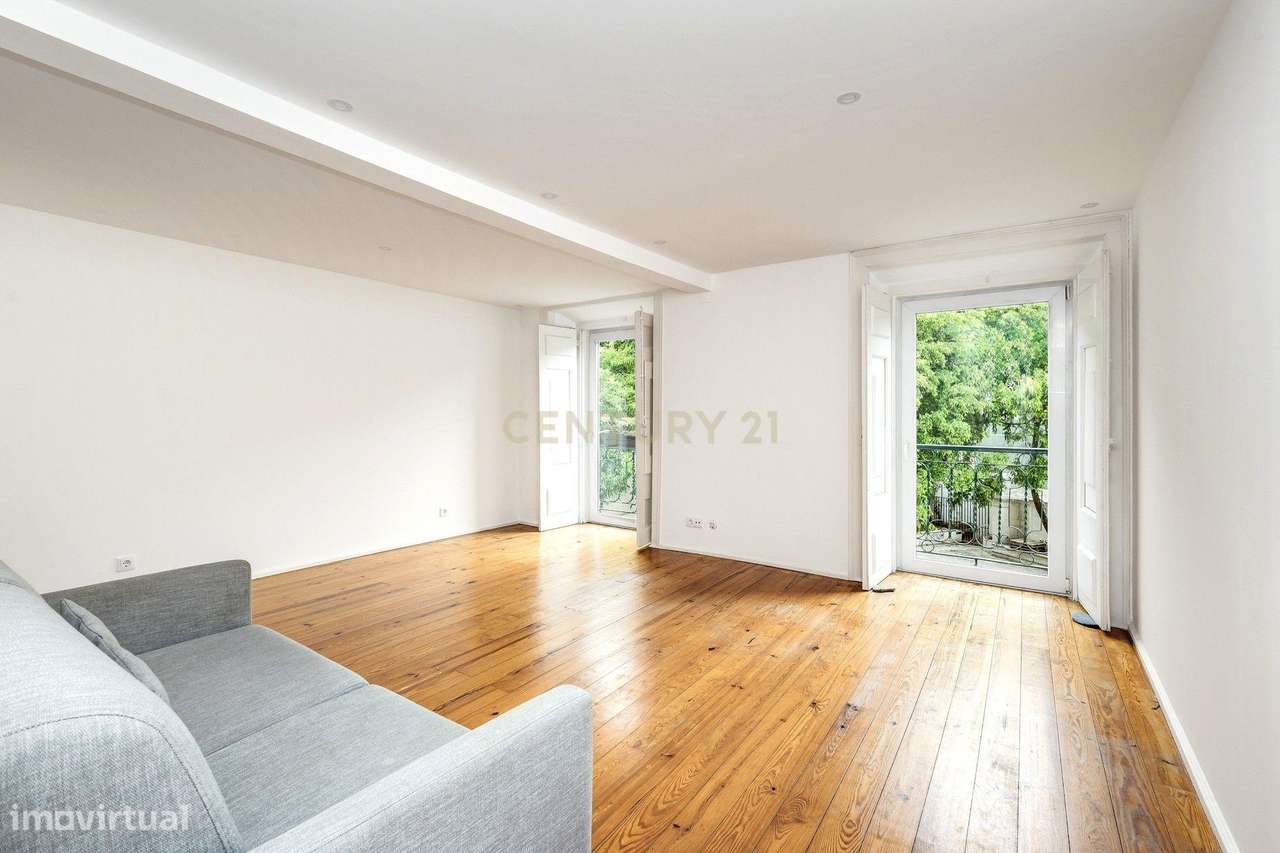 T1+1  Príncipe Real - Praça das Flores - Grande imagem: 4/16