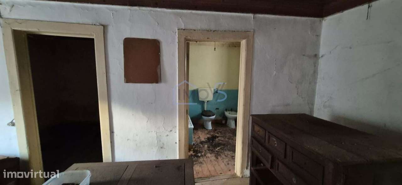 Moradia T2 para Recuperar com Terreno de 4.080 m² | Ferreira do Zêzere-20