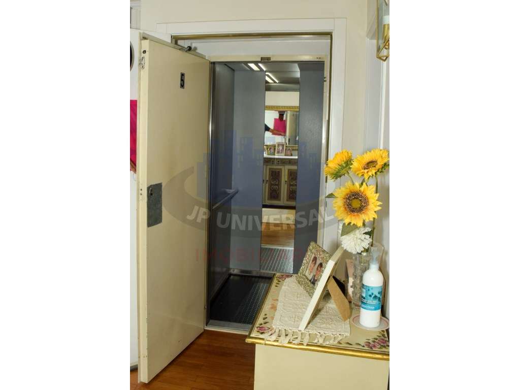 APARTAMENTO T5 NA AVENIDA MARQUÊS DE POMBAL DE LEIRIA COM VISTA PAR...-14