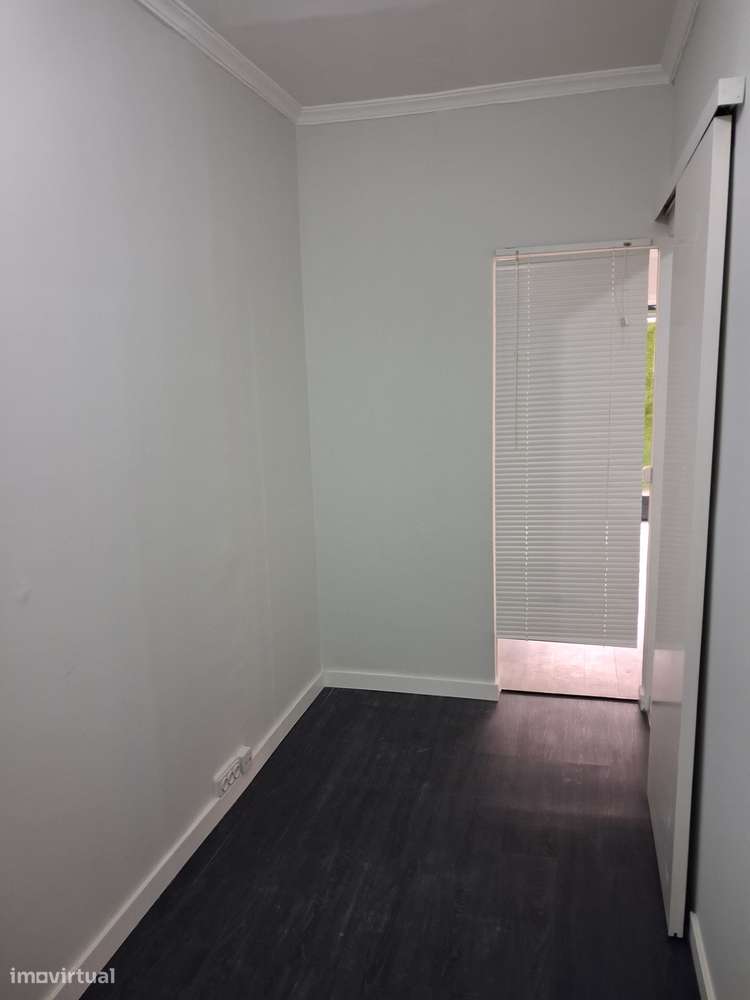 Apartamento T1 +1 com 77m² Matosinhos-16