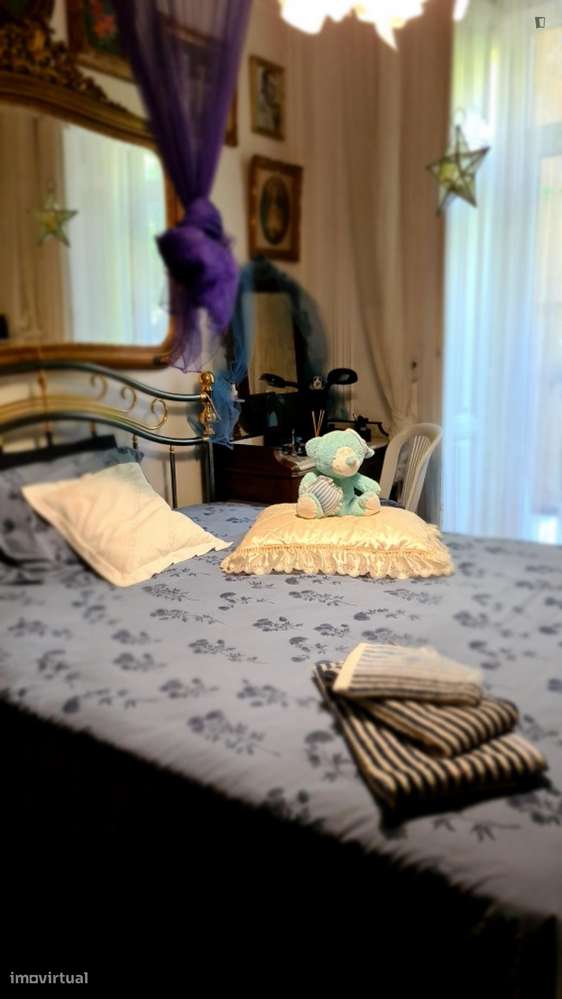 Quarto - localizado em Santos Lisbon - Grande imagem: 2/21