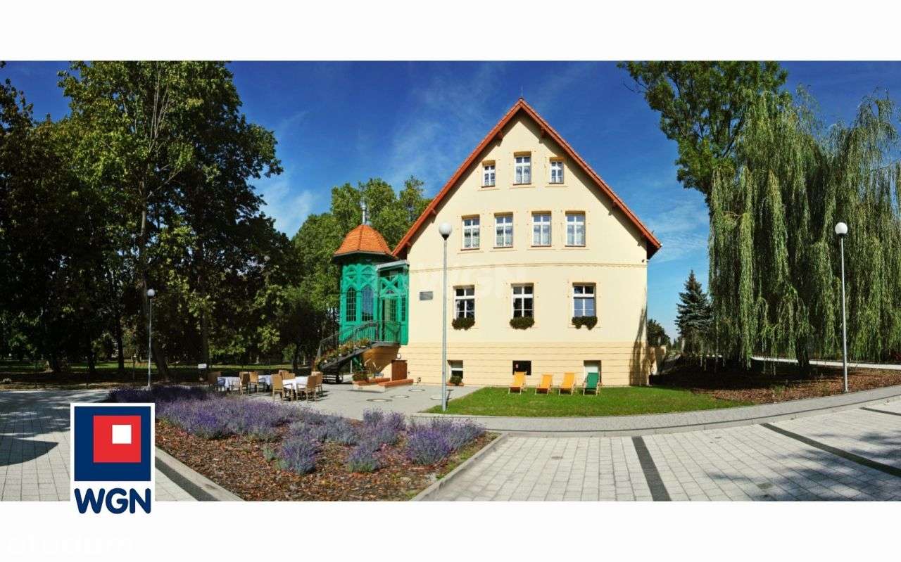 Dom, 962 m², Oleśnica-0