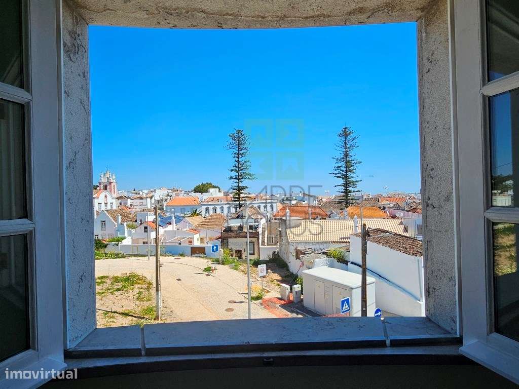 Apartamento T2 com 124,64m2, parqueamento para 2 viaturas, no centr...-20