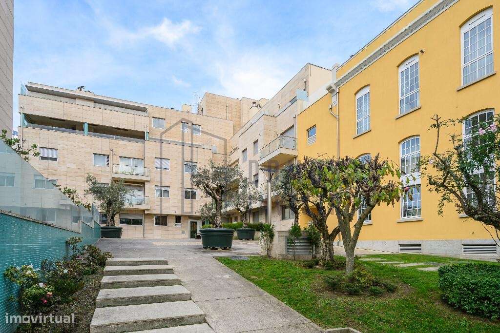 Apartamento T3 em condomínio fechado com jardim. - Grande imagem: 1/30