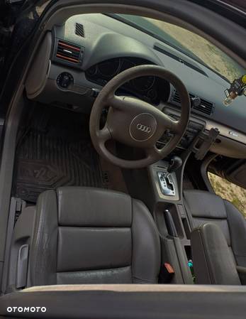 Audi A4 Avant 3.0 Multitronic - 19
