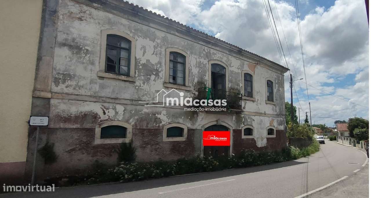 TERRENO URBANO COM DUAS MORADIAS - Grande imagem: 2/15