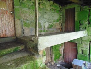 Casa em pedra tradicional p/recuperar - Grande imagem: 3/26