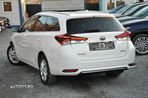 Toyota Auris 1.8 L VVT-i HSD Luna - 5