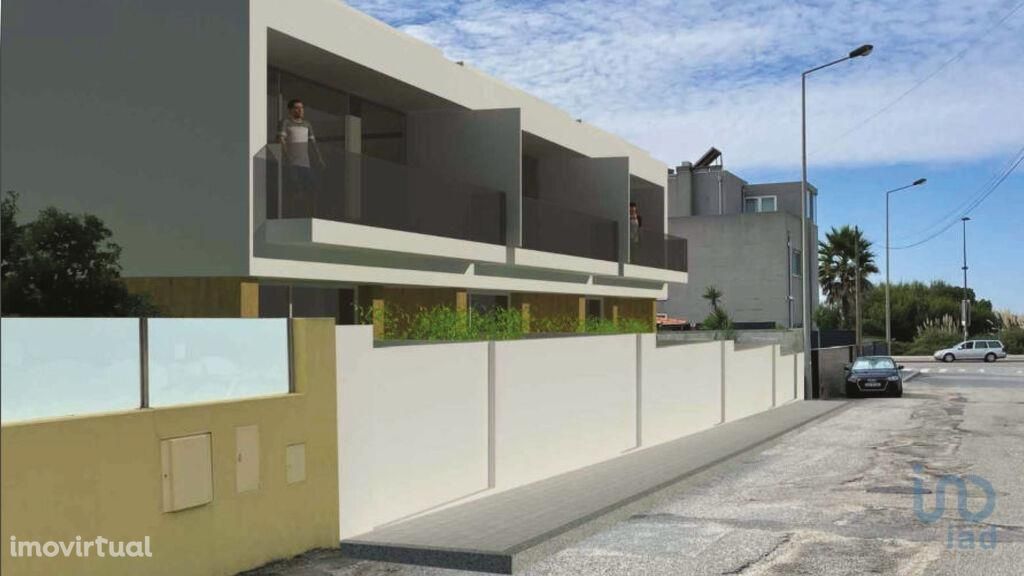 Casa / Villa T3 em Porto de 200,00 m2