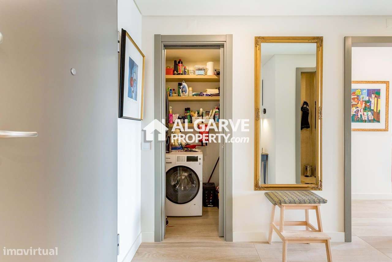 Excelente T2 Moderno com amplo terraço perto da Praia — Quarteira, Alg-21