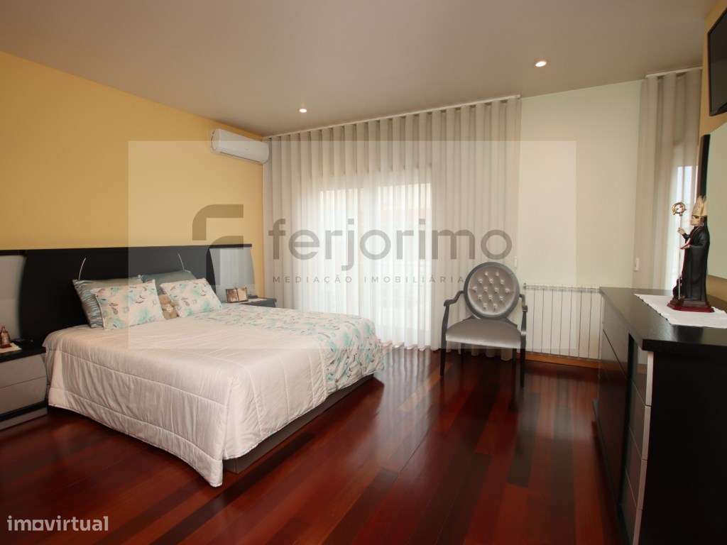 'NOVIDADE'
Excelente Moradia Geminada-54