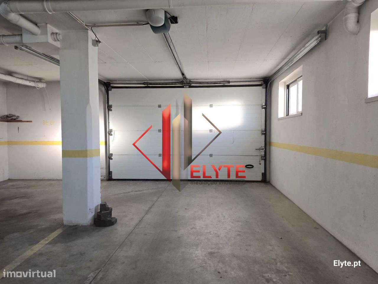 Apartamento T4 com Lugar de Garagem-34
