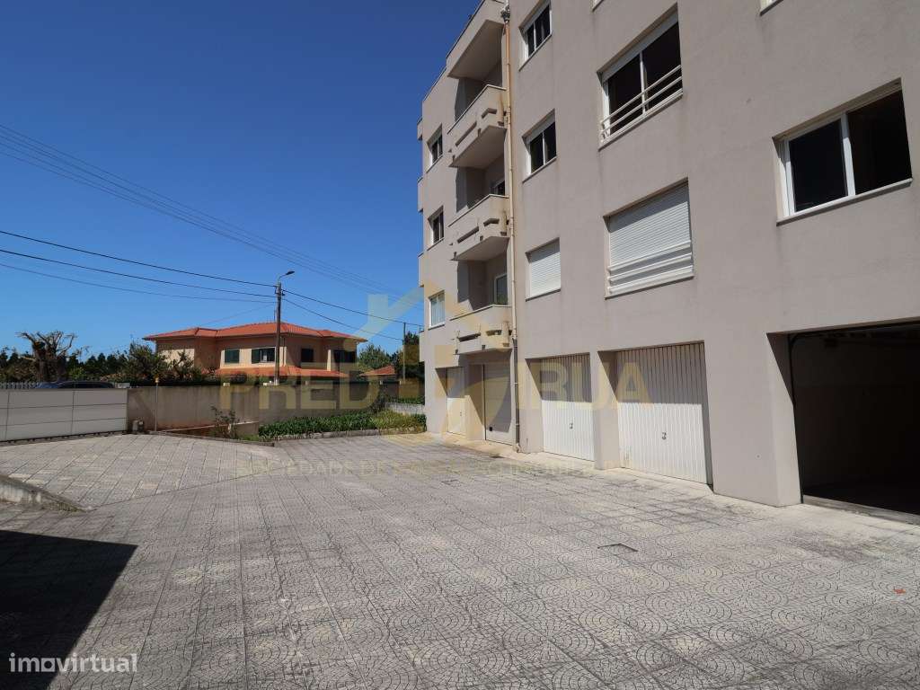 Fantástico T3 em Arcozelo com vistas de mar-19