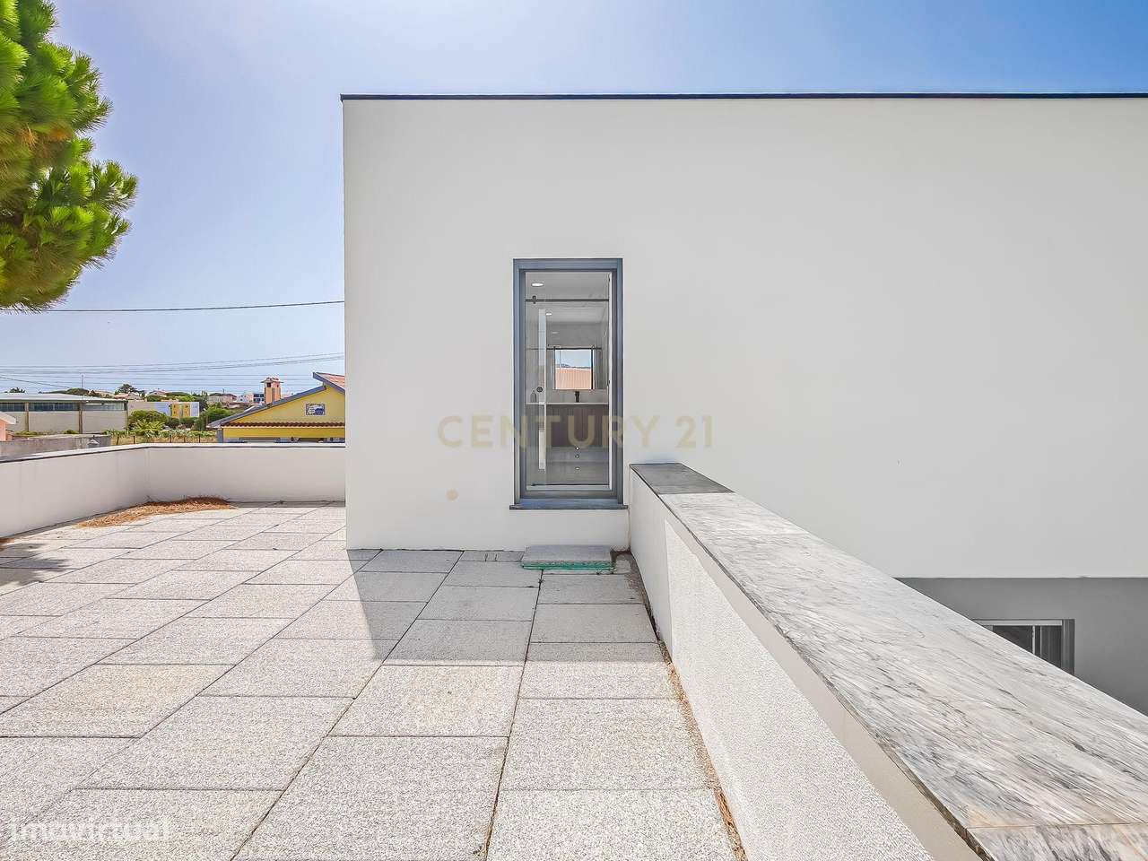 Moradia T4 Isolada | Piscina | Garagem Box | Painéis Solares | 2025 |-46