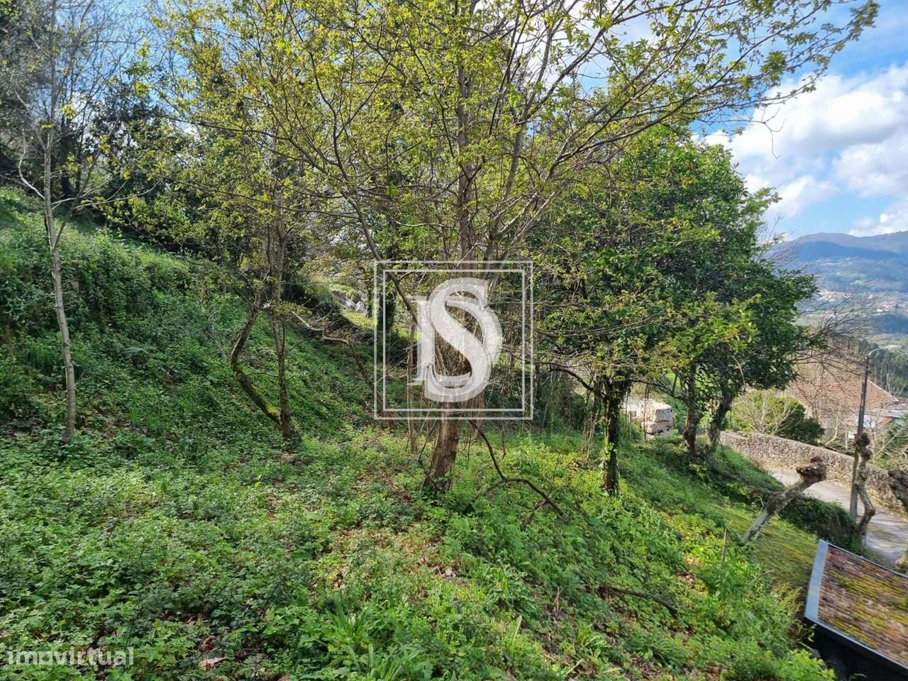 Moradia Isolada T3 em Parada do Bouro-23