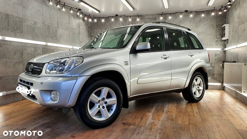 Toyota RAV4 2.0 VVT-i 4x4 - 14