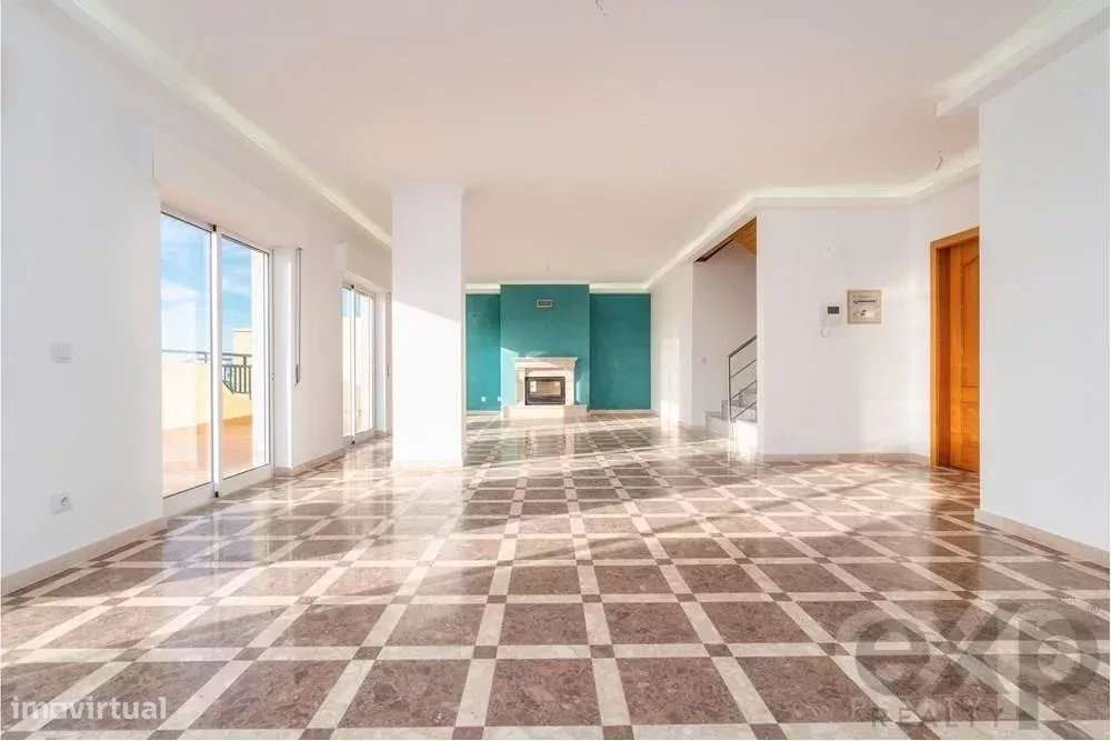 Fabuloso apartamento T5 triplex com piscina e amplos terraços no centr - Grande imagem: 1/54