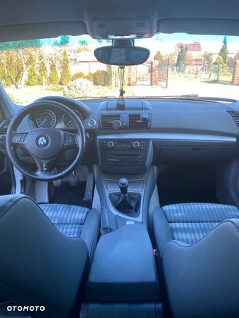 BMW Seria 1 120d - 6