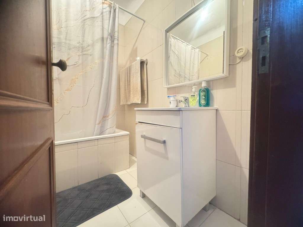 APARTAMENTO T3 - NA RUA CORREIA GARÇÃO - ODIVELAS-28