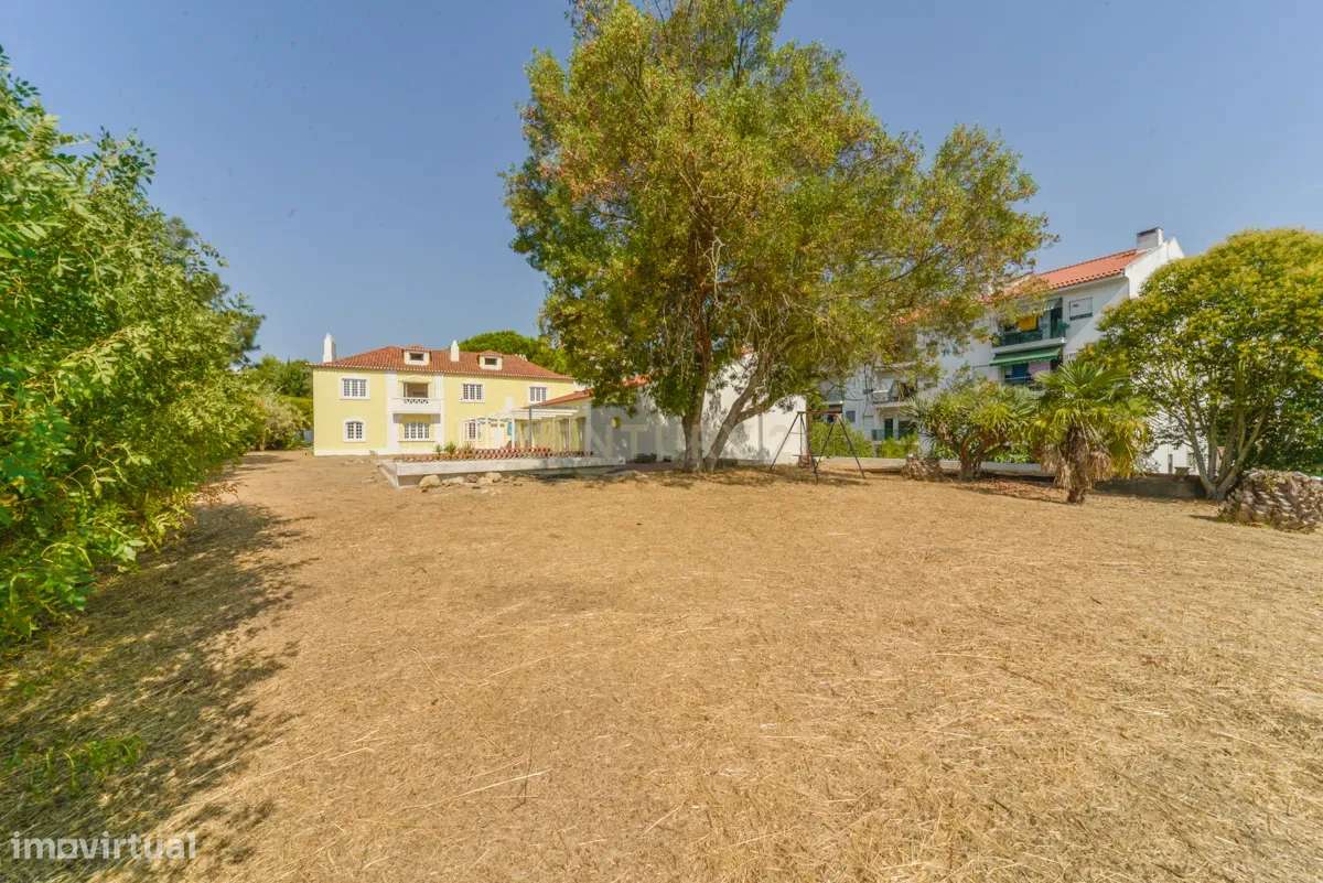 Quinta/Moradia na Póvoa de Santa Iria em Lote 2300m2-11
