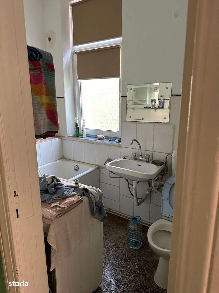 Vila 7 camere zona Dacia - Piata Spaniei - Imagine principală: 4/8