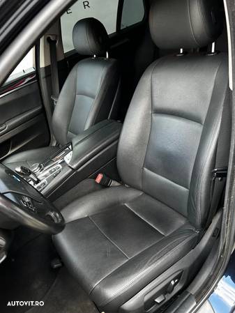 BMW Seria 5 525d xDrive Touring Aut. - 5