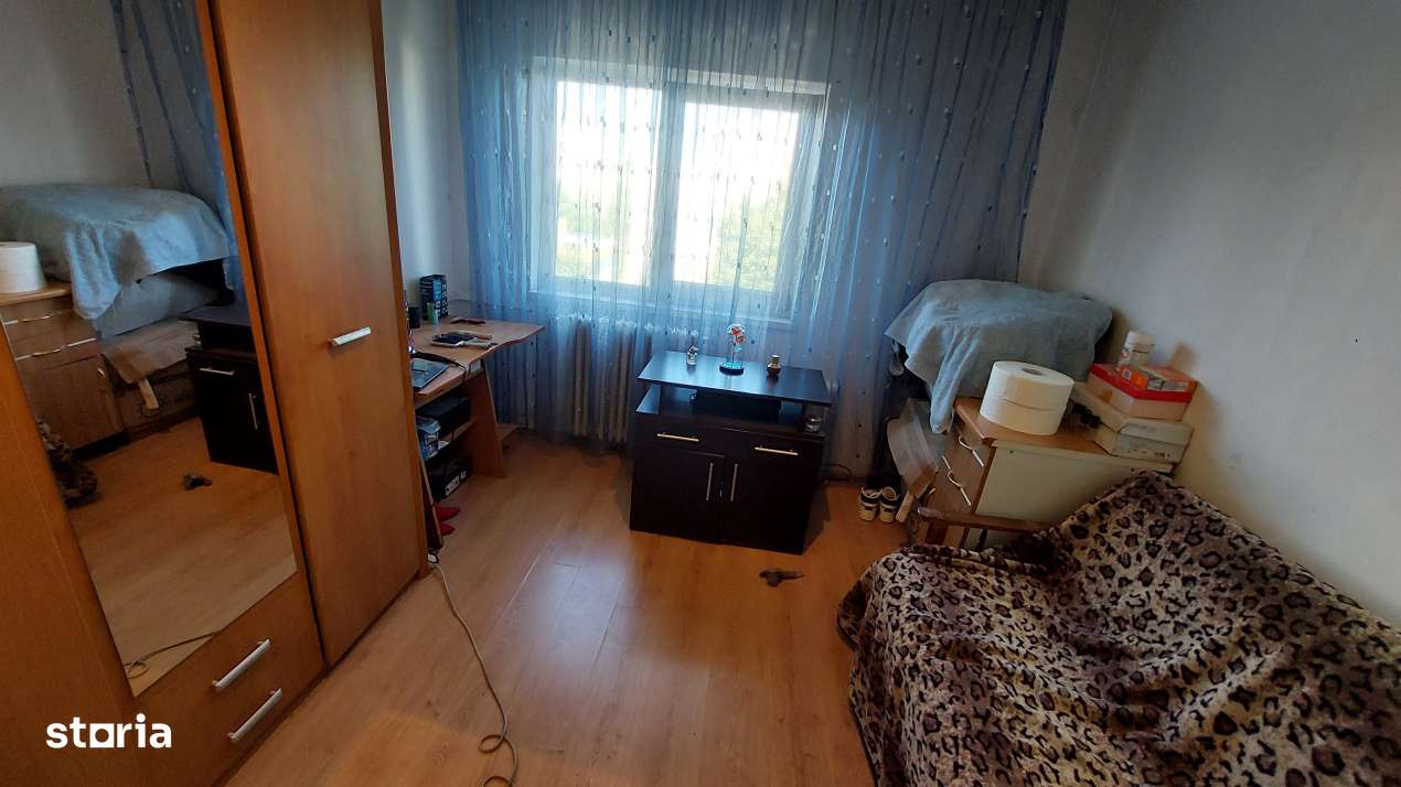 Apartament 3 camere decomandat, etajul 4, Craiovita zona Lidl - Imagine principală: 3/8