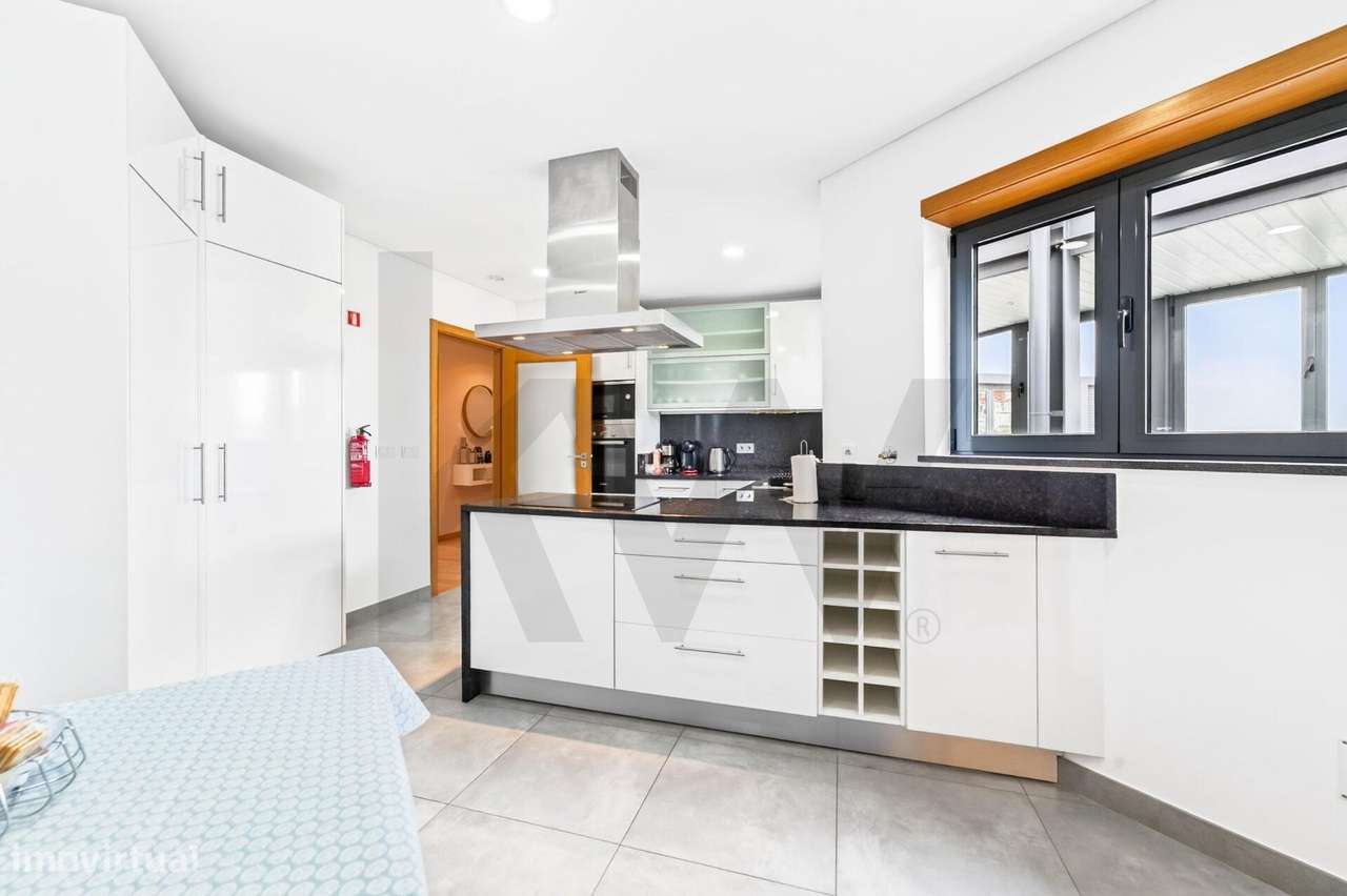 Apartamento T3 de Excelência com Licença de Alojamento Local | Rua 5 d-10