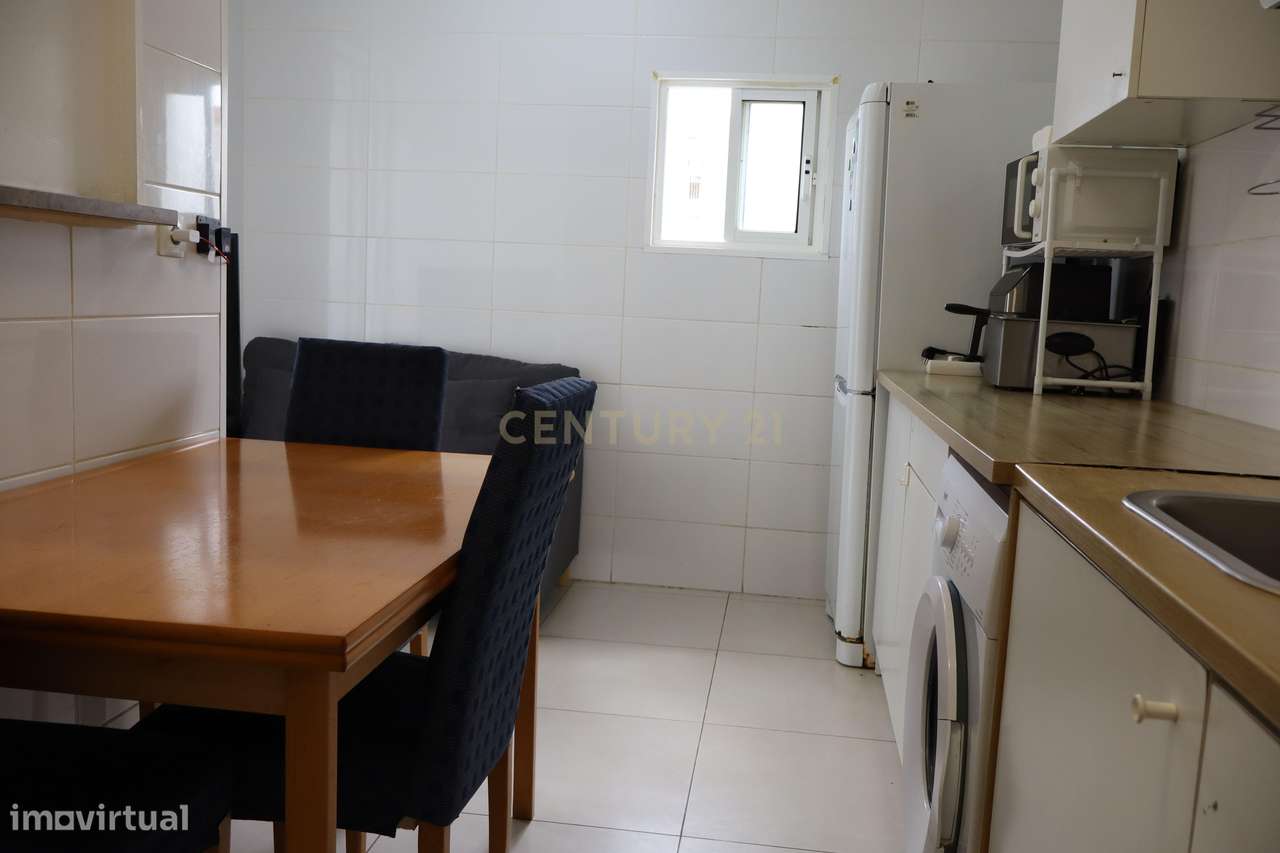 Apartamento T2+1 - Vale da Amoreira-8