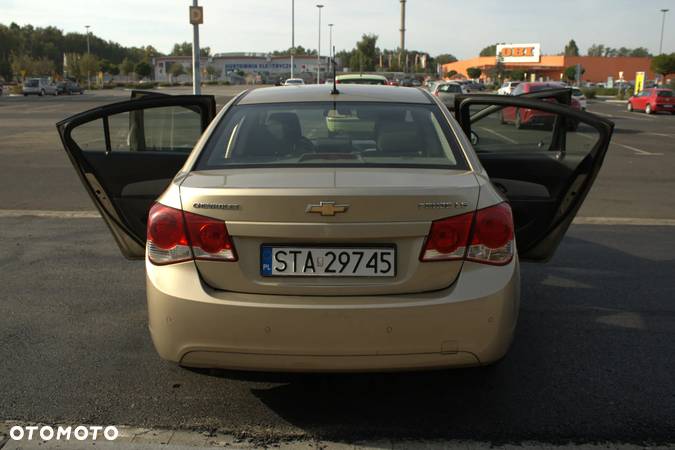 Chevrolet Cruze - 9