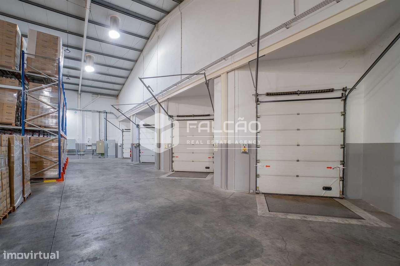 Armazém  Venda em Romeira e Várzea,Santarém-38