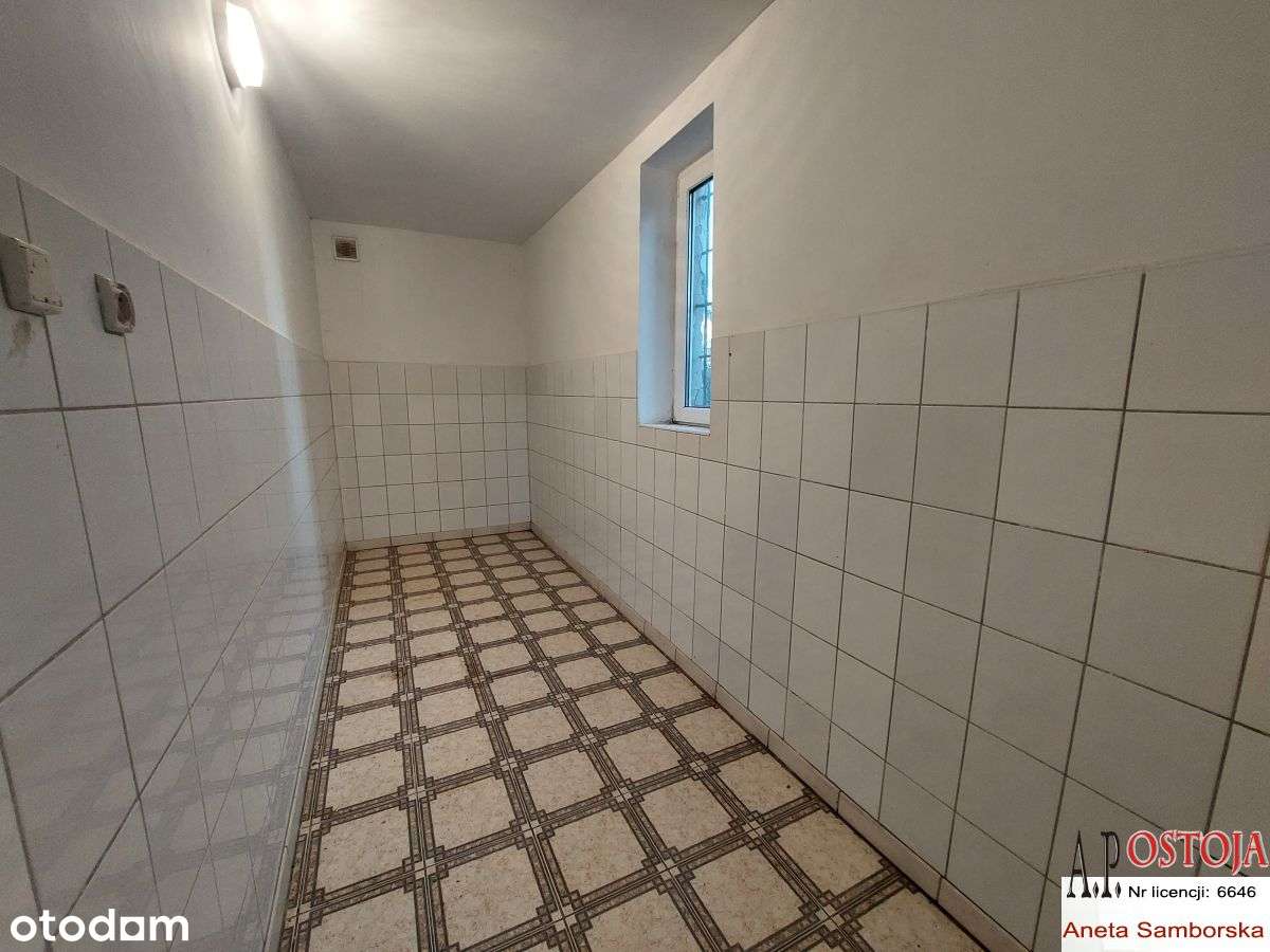 Oporów, budynek wolnostojacy z parkingiem! - Pełny obrazek: 5/10