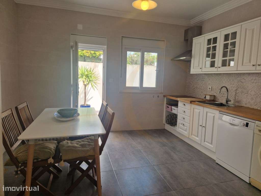 Moradia T2 em Cabanas de Tavira com grande terraço-1
