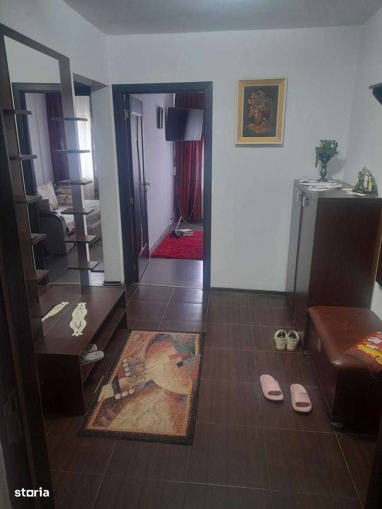 Apartament 3 camere zona Imparat Traian , etaj 3 , decomandat - Imagine principală: 1/5