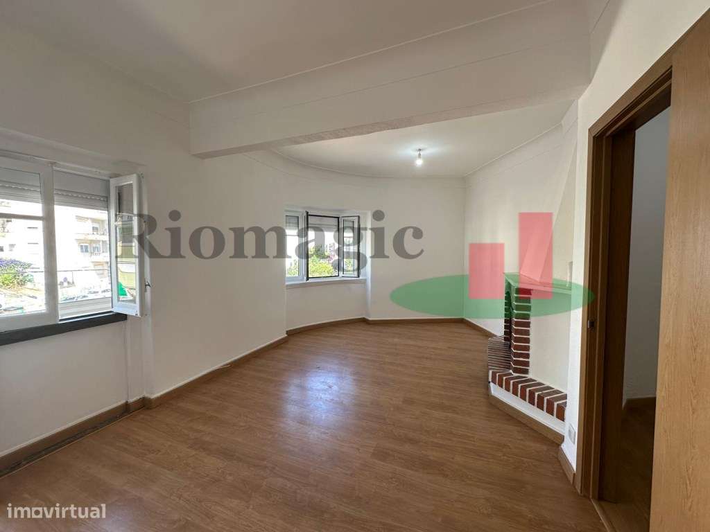 Apartamento T4 - Rio de Mouro-7