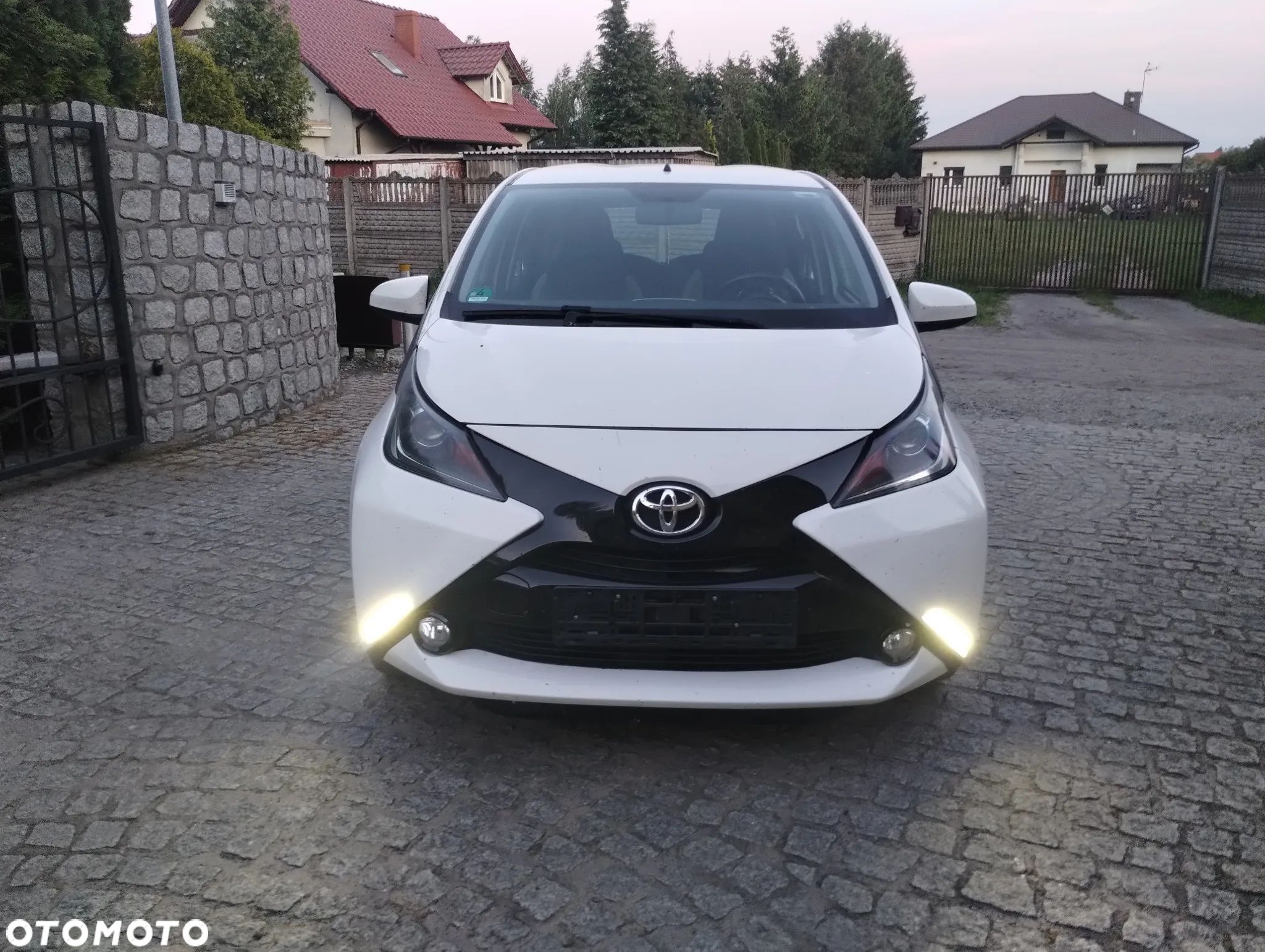 Toyota Aygo x-cite Style Selection - 1