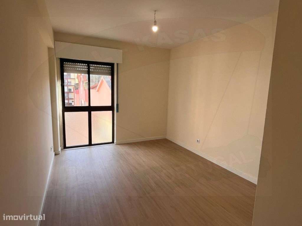 Apartamento T2, Tapada das Mercês-9