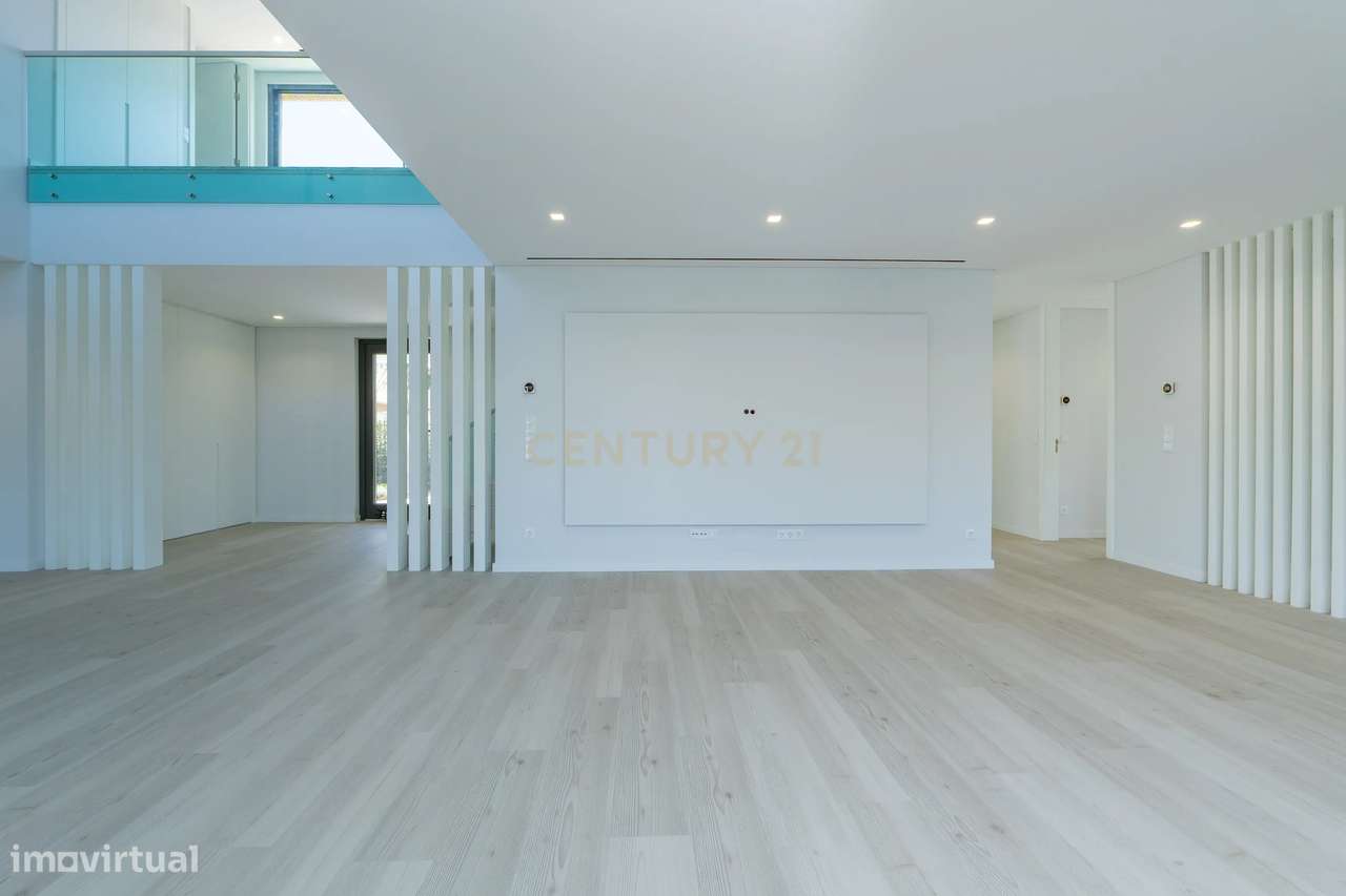 Moradia premium em Cascais onde o luxo e a natureza se encontram-16